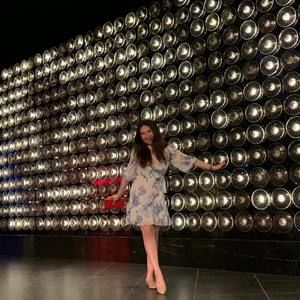 Meet your Posher, Nomiun